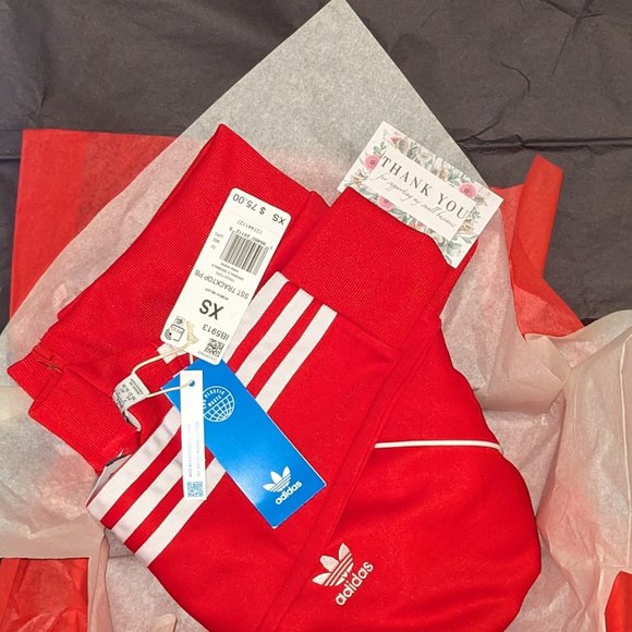 Red womans Adidas active wear jacket - Picture 4 of 6